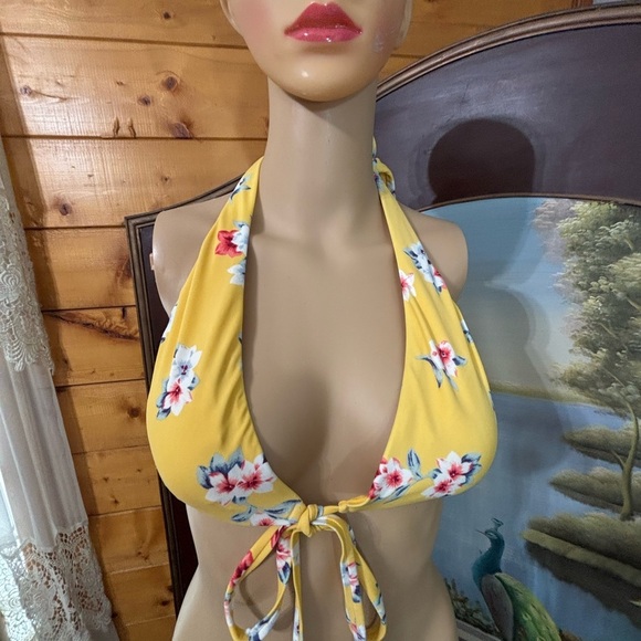 Hollister Yellow Floral Bikini Top - Picture 1 of 3